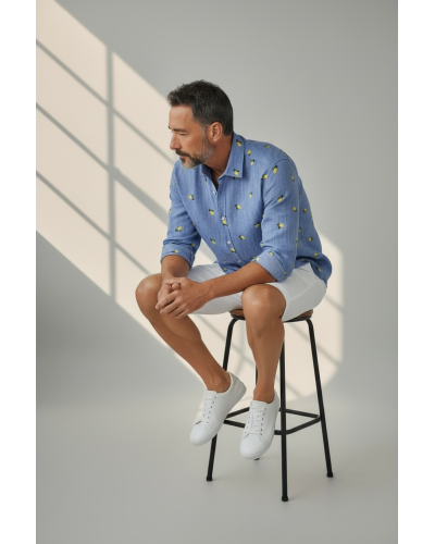 CAMICIA UOMO  IN PURO LINO AZZURRA CON LIMONCINI RICAMATI